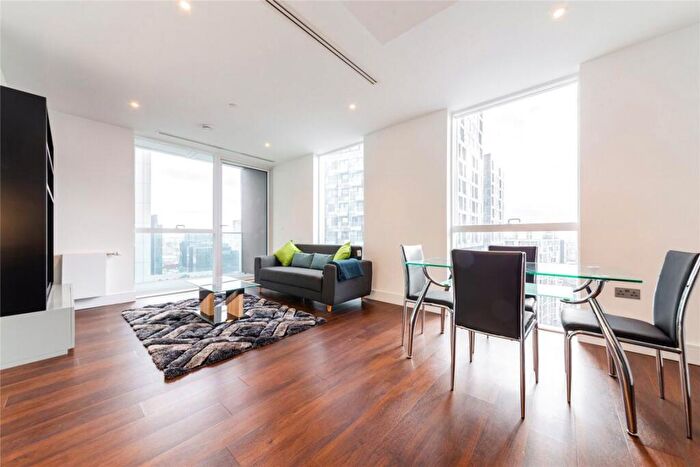 1 Bedroom Flat To Rent In Maine Tower, Canary Wharf, London, E14