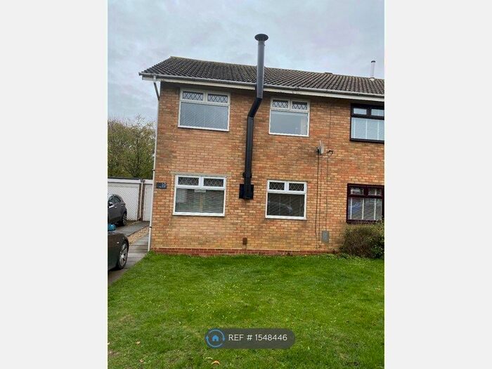 3 Bedroom Semi-Detached House To Rent In Malvern Drive, Milton Keynes, MK11