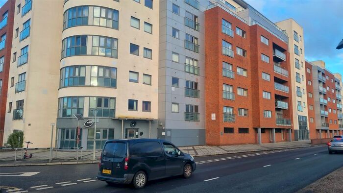 2 Bedroom Flat To Rent In Leeds Street, Liverpool, Merseyside, L3