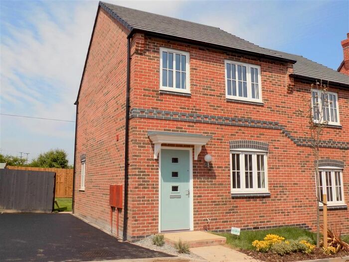 3 Bedroom Semi-Detached House To Rent In Gee Lane, Thringstone, LE67