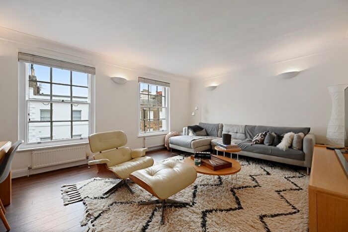 2 Bedroom Flat To Rent In Wimpole Street, Marylebone Village. London, W1G