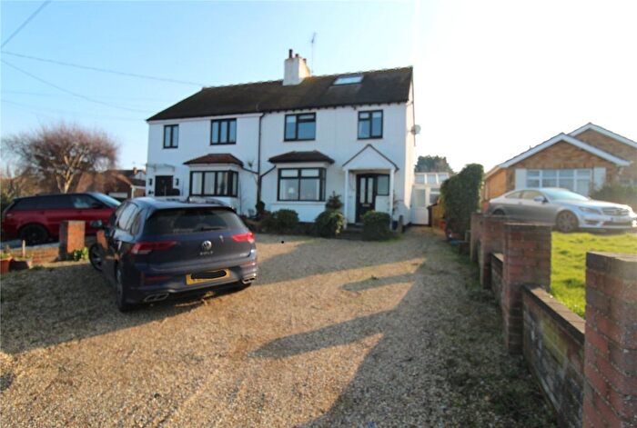 3 Bedroom Detached House For Sale In Barling Road, Little Wakering, Southend-On-Sea, Essex, SS3