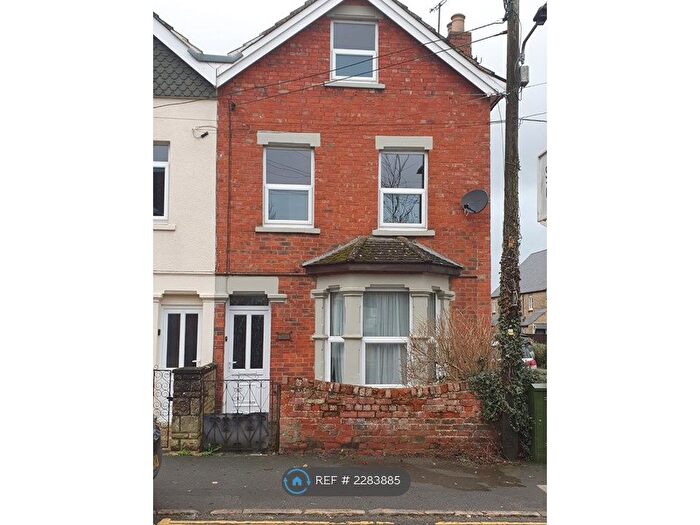 4 Bedroom Semi-Detached House To Rent In Station Road, Purton, Swindon, SN5