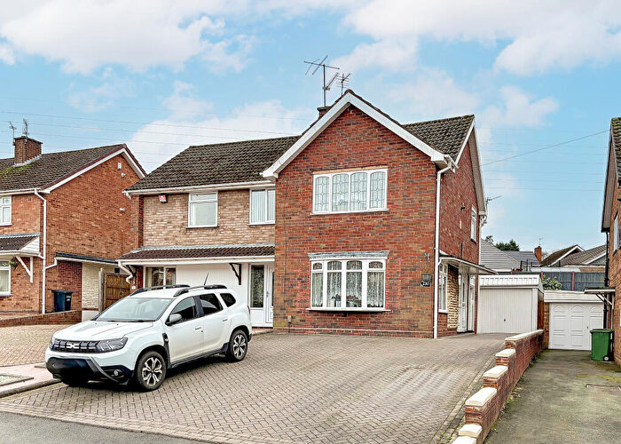 2 Bedroom Semi Detached House For Sale In Ashenhurst Road, Dudley, DY1