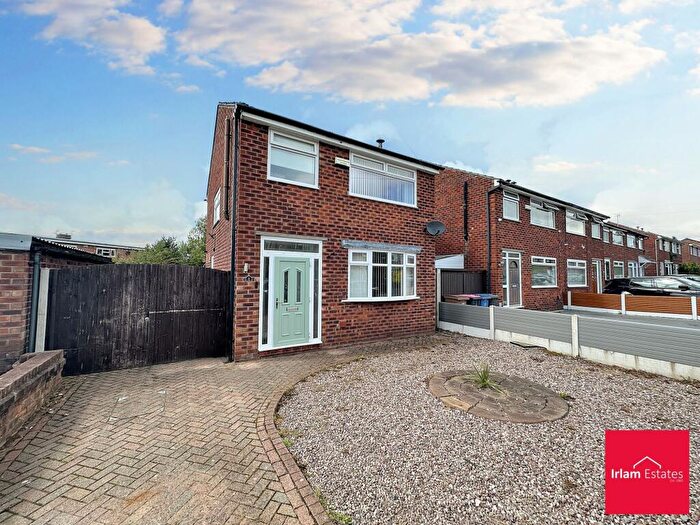 3 Bedroom Detached House For Sale In Berkshire Drive, Cadishead, M44