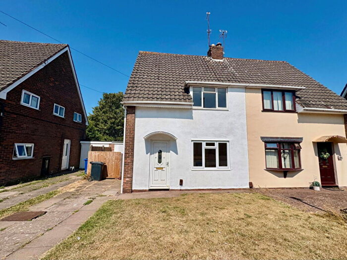 2 Bedroom Semi Detached House To Rent In Minehead Road, Dudley, DY1