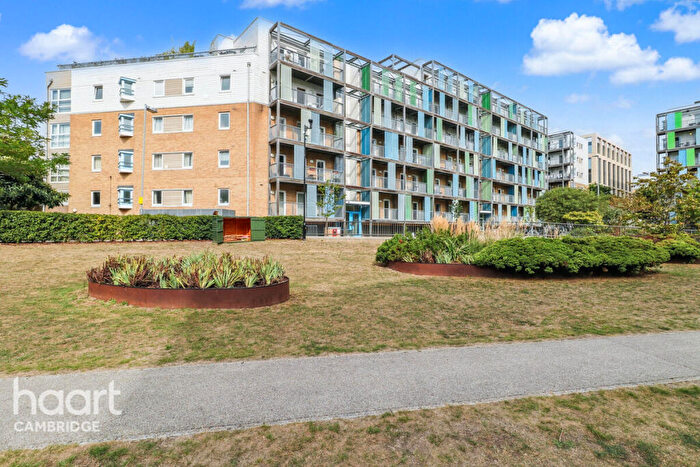 2 Bedroom Flat For Sale In Warren Close, Cambridge, CB2