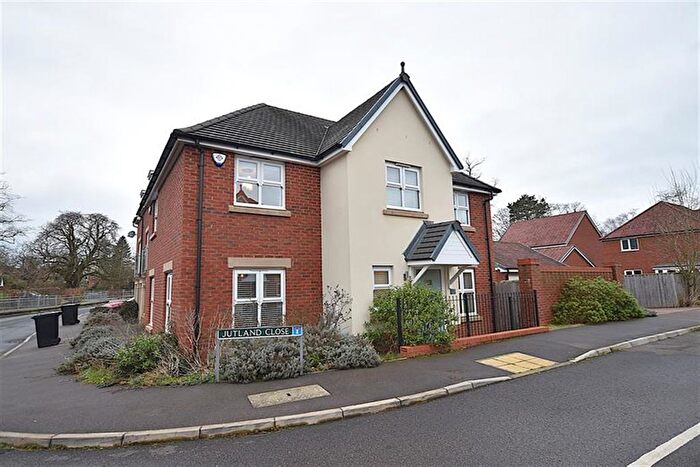 4 Bedroom Detached House For Sale In Jutland Close, Macclesfield, SK11