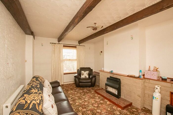 3 Bedroom Terraced House For Sale In Spinney Lane, Aylesham, CT3