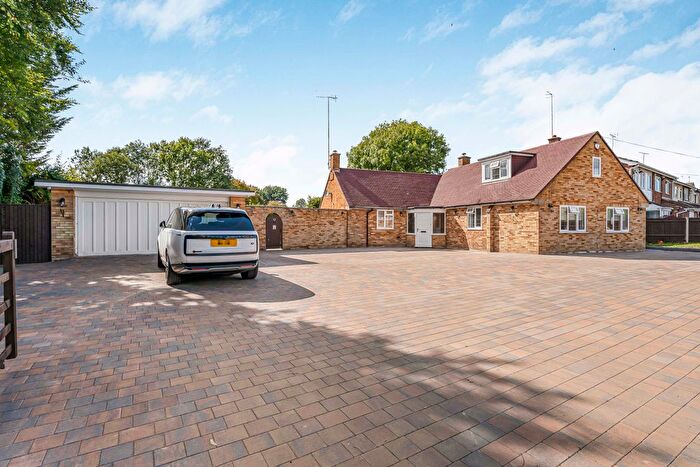 4 Bedroom Detached House For Sale In Piccotts End, Hemel Hempstead, HP1