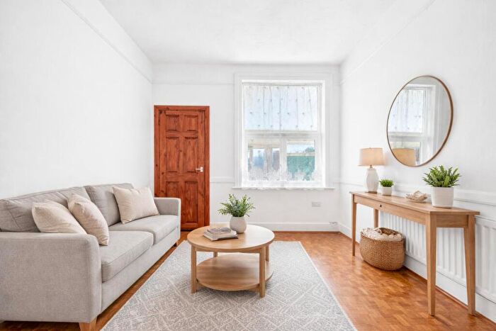 2 Bedroom Terraced House To Rent In Sperling Road, London, N17