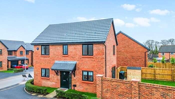 3 Bedroom Detached House To Rent In Vestry Close, Croft, WA3