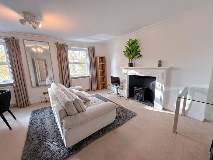 1 Bedroom Flat To Rent In Ovington Square, SW3