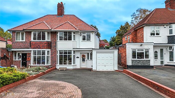 3 Bedroom Semi Detached House For Sale In Kineton Road, Sutton Coldfield, West Midlands, B73