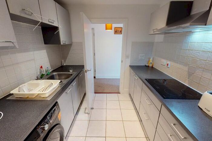 1 Bedroom Flat To Rent In Great Ormes House, Ferry Court, Cardiff, CF11