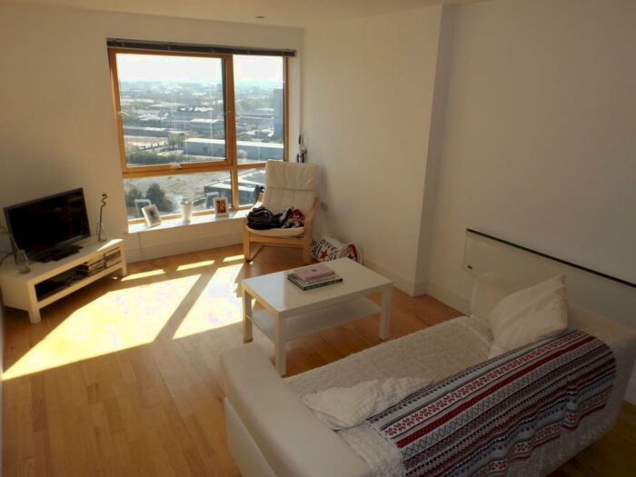 1 Bedroom Apartment To Rent In Clarence House Leeds Dock, LS10