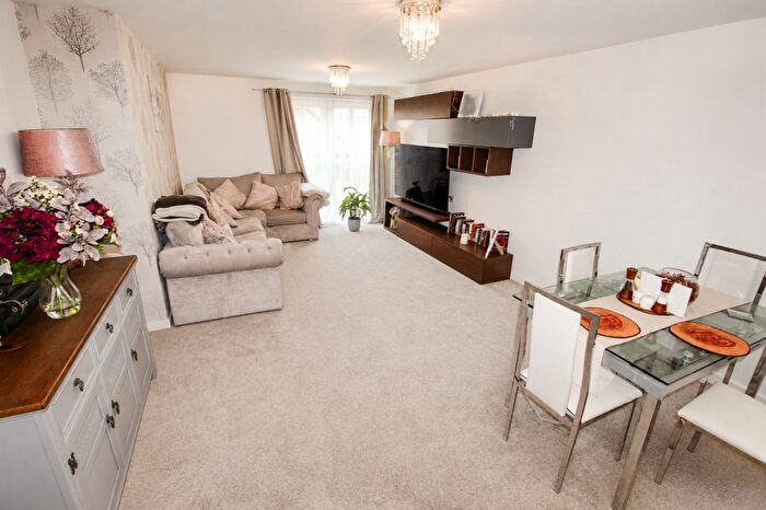 1 Bedroom Flat For Sale In Worplesdon Road, Guildford, GU2