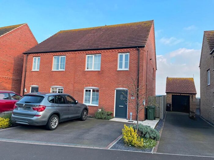 3 Bedroom Semi-Detached House For Sale In Pollywiggle Drive, Swaffham, PE37