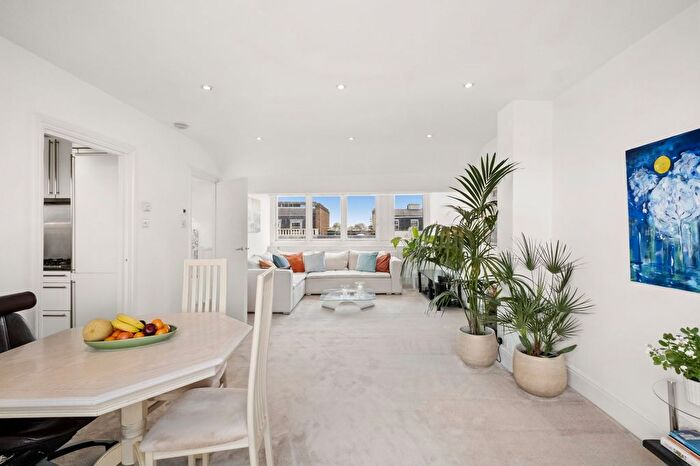 3 Bedroom Flat For Sale In Lexham Gardens, Kensington, W8
