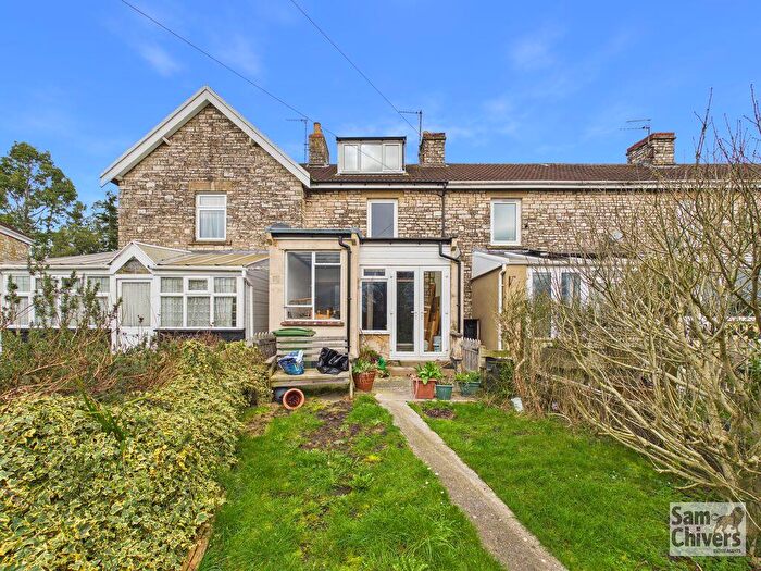 2 Bedroom Terraced House For Sale In Shaftesbury Terrace, Radstock, BA3