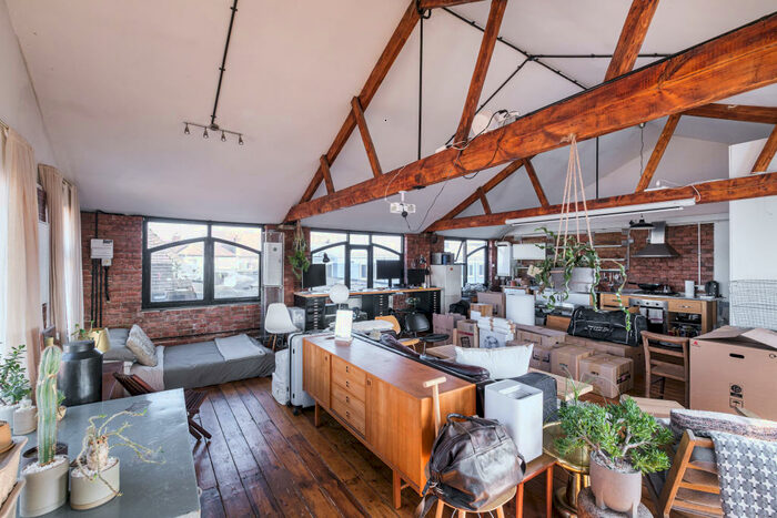 Studio To Rent In Chingford Mount Road, Waltham Forest, E4