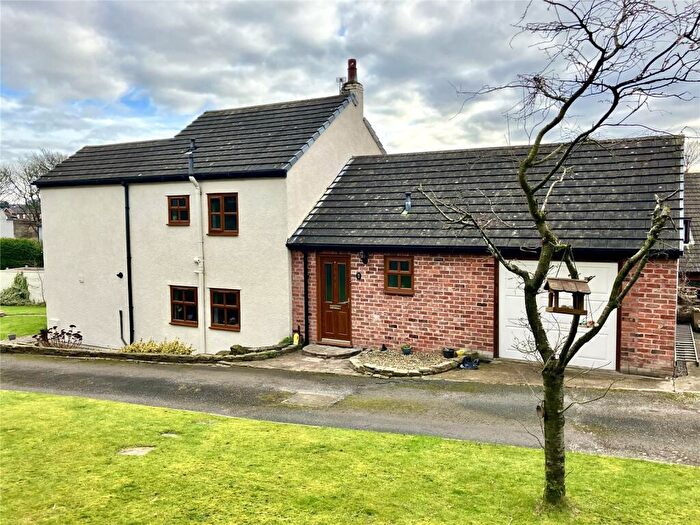 4 Bedroom Detached House For Sale In Mellings Fold, Preston, Lancashire, PR1