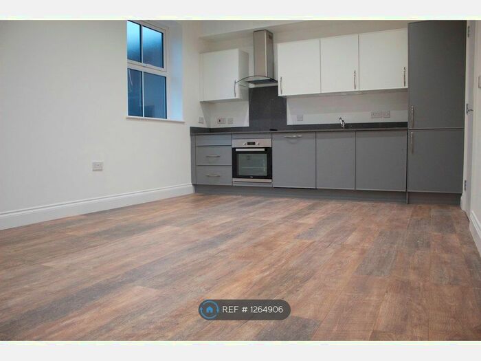 1 Bedroom Flat To Rent In Halfway Street, Sidcup DA15