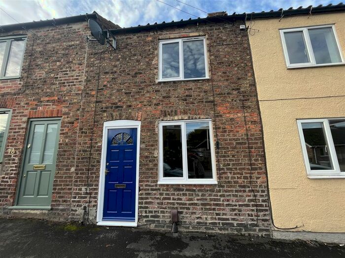 2 Bedroom Terraced House To Rent In Little Lane, Louth, Lincolnshire, LN11
