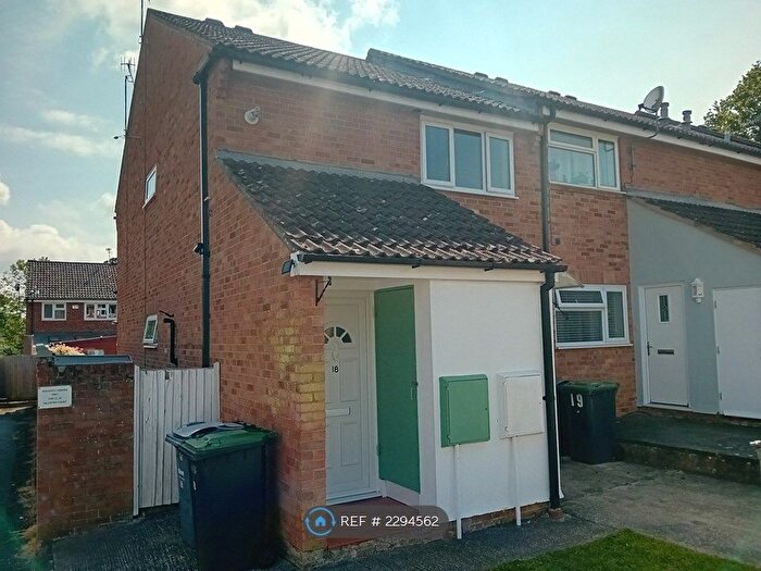 1 Bedroom Flat To Rent In Valentine Court, Waterlooville, PO7