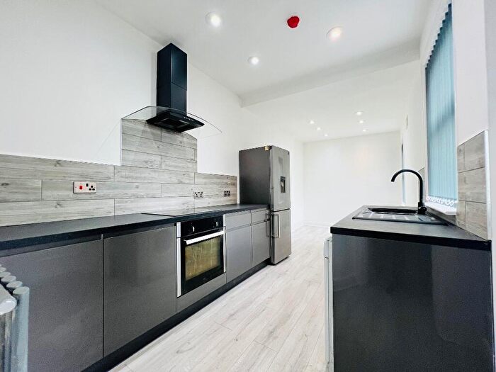 1 Bedroom Flat To Rent In Cromwell Road, Stretford, Manchester, M32