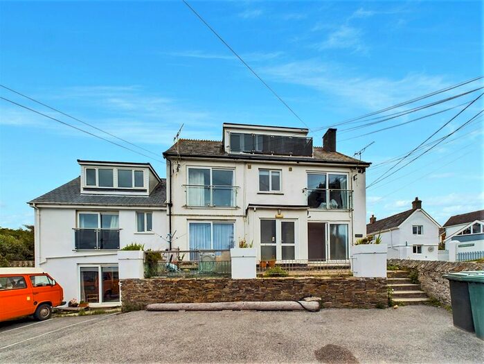 1 Bedroom Flat To Rent In Tregurrian, Newquay, TR8