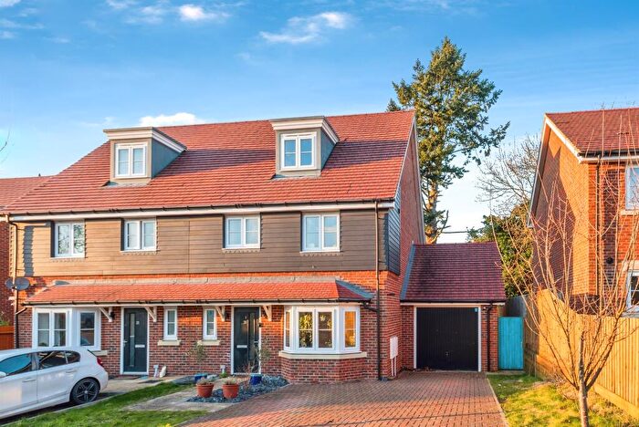 4 Bedroom Semi-Detached House For Sale In Turner View, Headington, Oxford, OX3