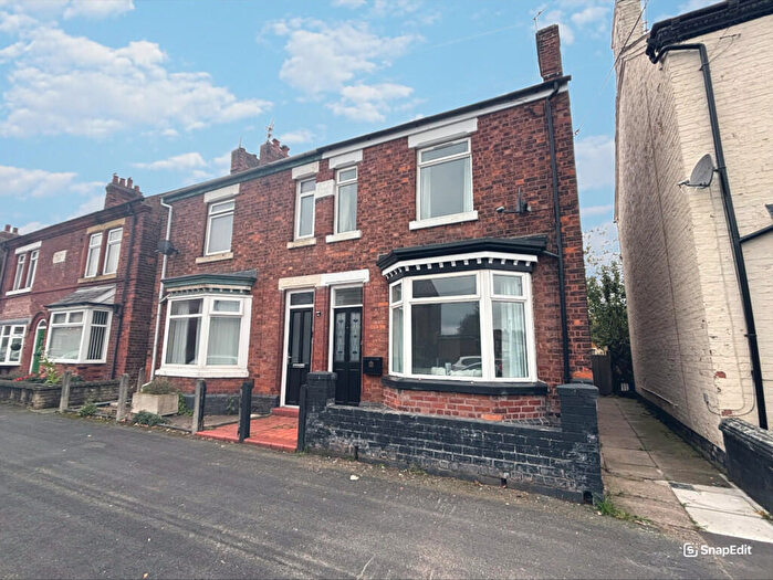 2 Bedroom Semi Detached House For Sale In New King Street, Middlewich, CW10
