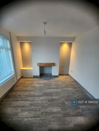 3 Bedroom Terraced House To Rent In Lewis Street, Crumlin, Newport, NP11