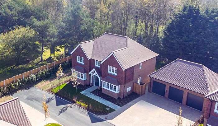 5 Bedroom Detached House For Sale In Chapel Garden Close, Kings Hill, West Malling, Kent, ME19