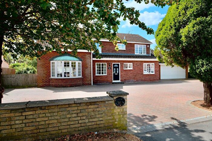 5 Bedroom Detached House For Sale In Mill Road, Buckden, St Neots, PE19