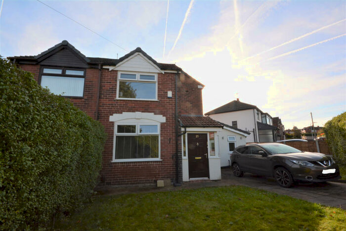 3 Bedroom Semi-Detached House To Rent In Eastleigh Road, Prestwich, Manchester, M25