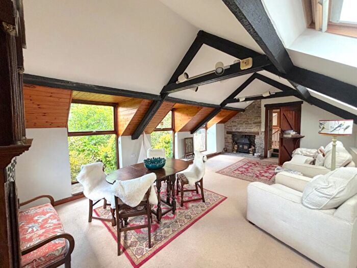 3 Bedroom Barn Conversion For Sale In Main Street, Farrington Gurney, BS39