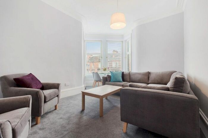 2 Bedroom Flat To Rent In Alexandra Parade, Dennistoun, Glasgow, G31