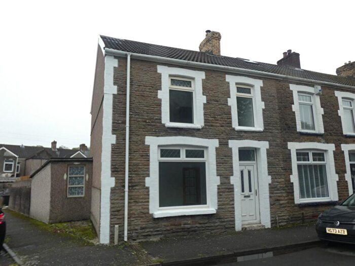 2 Bedroom End Of Terrace House For Sale In Morgans Terrace, Penrhiwtyn, Neath ., SA11