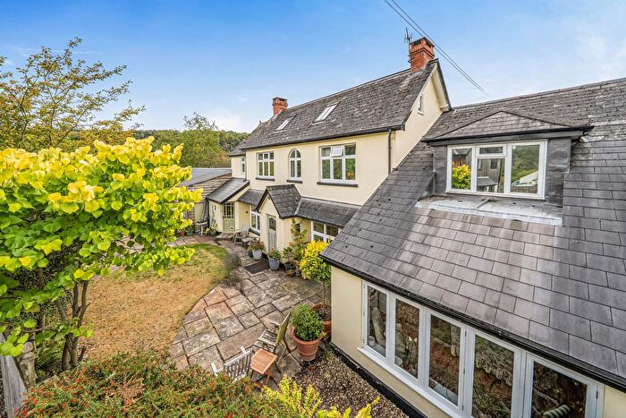 5 Bedroom Detached House For Sale In Silver Street, Bampton, Tiverton, EX16