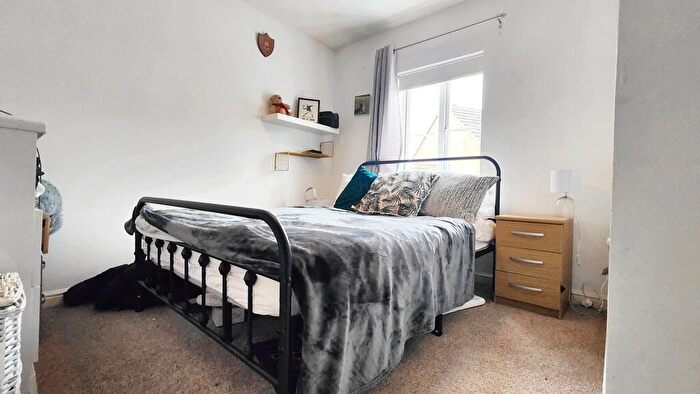 3 Bedroom Terraced House For Sale In Shepherds Walk, Bradley Stoke, BS32