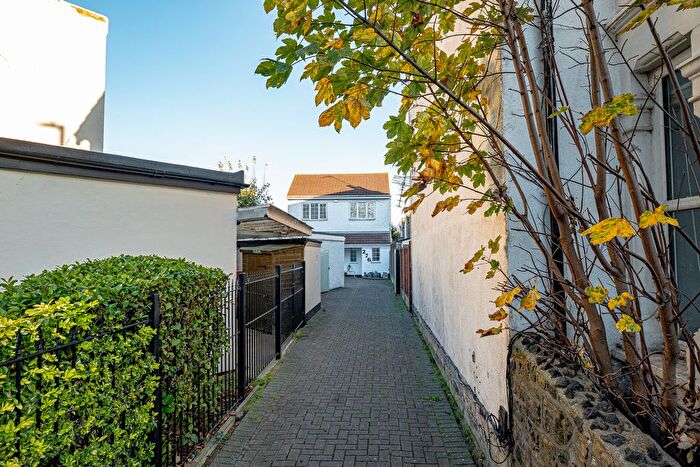 2 Bedroom Detached House For Sale In Hamlet Court Road, Westcliff-On-Sea, SS0