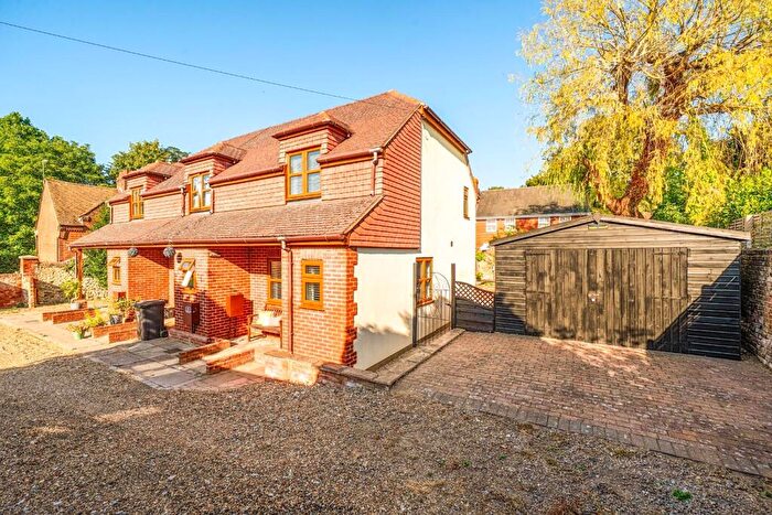 2 Bedroom End Of Terrace House For Sale In High Street, East Malling, West Malling, ME19