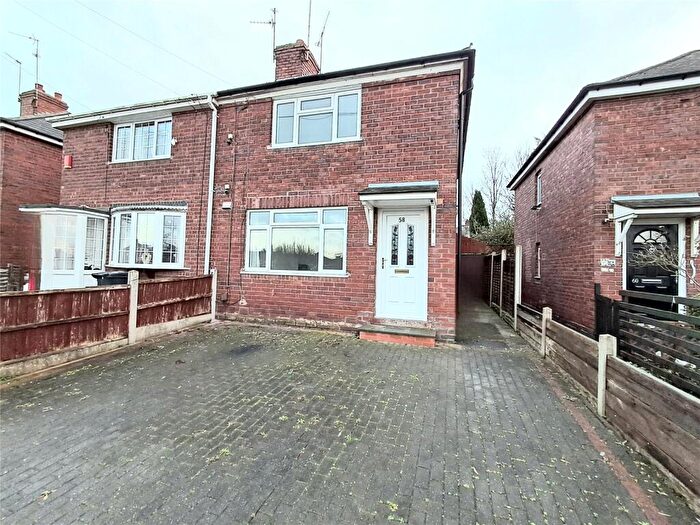 3 Bedroom Semi Detached House For Sale In Marsh Lane, West Bromwich, West Midlands, B71