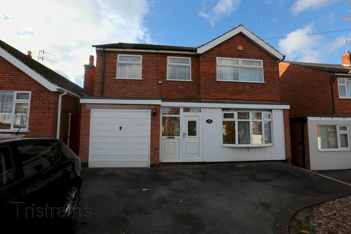 4 Bedroom Detached House To Rent In Boxley Drive, West Bridgford, Nottingham, NG2
