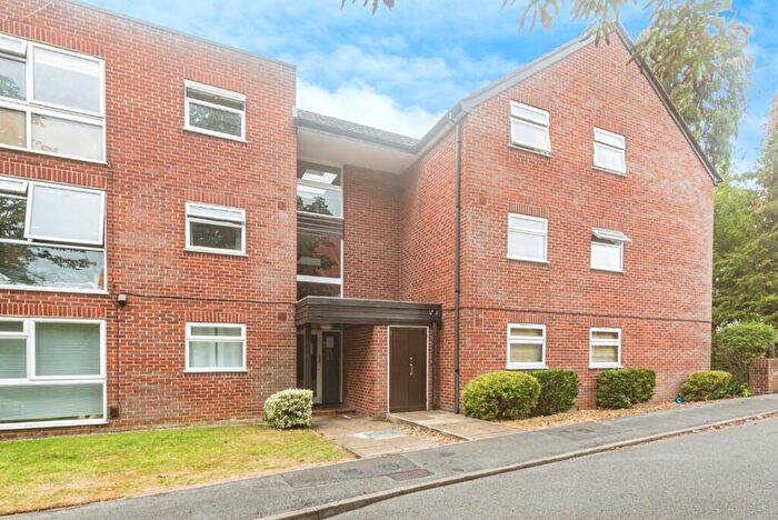 2 Bedroom Flat For Sale In Beech Road, Oxford, Oxfordshire, OX3