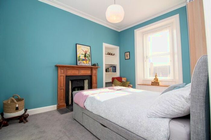 2 Bedroom Flat To Rent In Market Street, Musselburgh, East Lothian, EH21