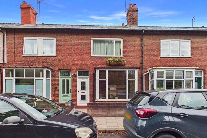 3 Bedroom Terraced House For Sale In Whipcord Lane, Chester, CH1