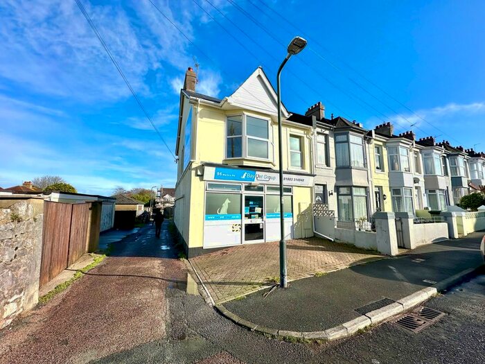 2 Bedroom Flat To Rent In Warbro Road, Torquay, TQ1